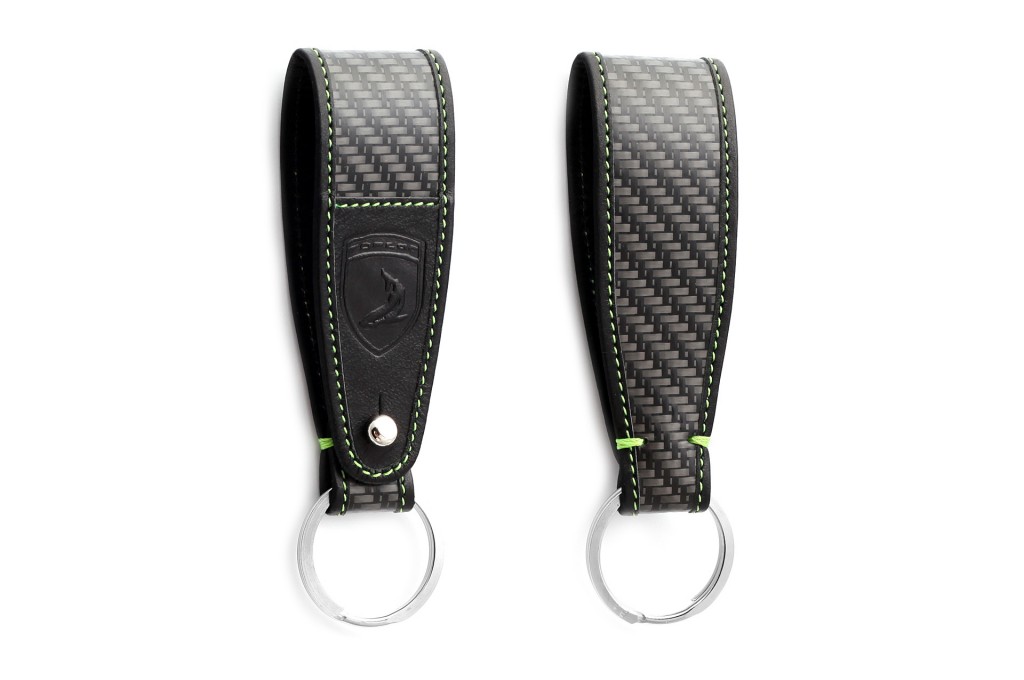 Keychains Cardon Keychains carbon, leather, company logo / TopCar