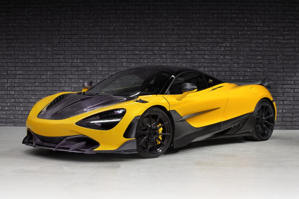 Introducing the MClaren 720s FURY in a toxic yellow color. / TopCar