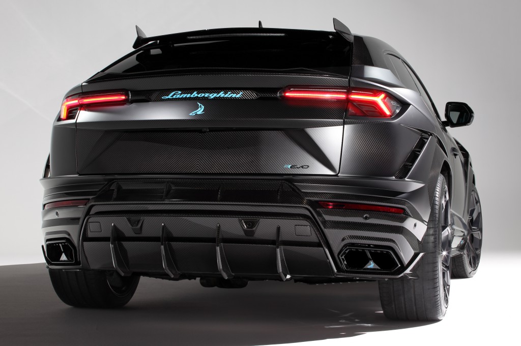 Urus R Lamborghini Urus R'Evo Carbon Edition (black) / TopCar