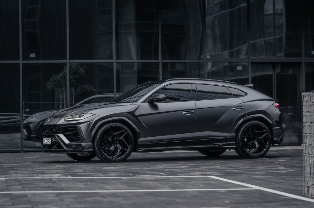 Lamborghini urus grey