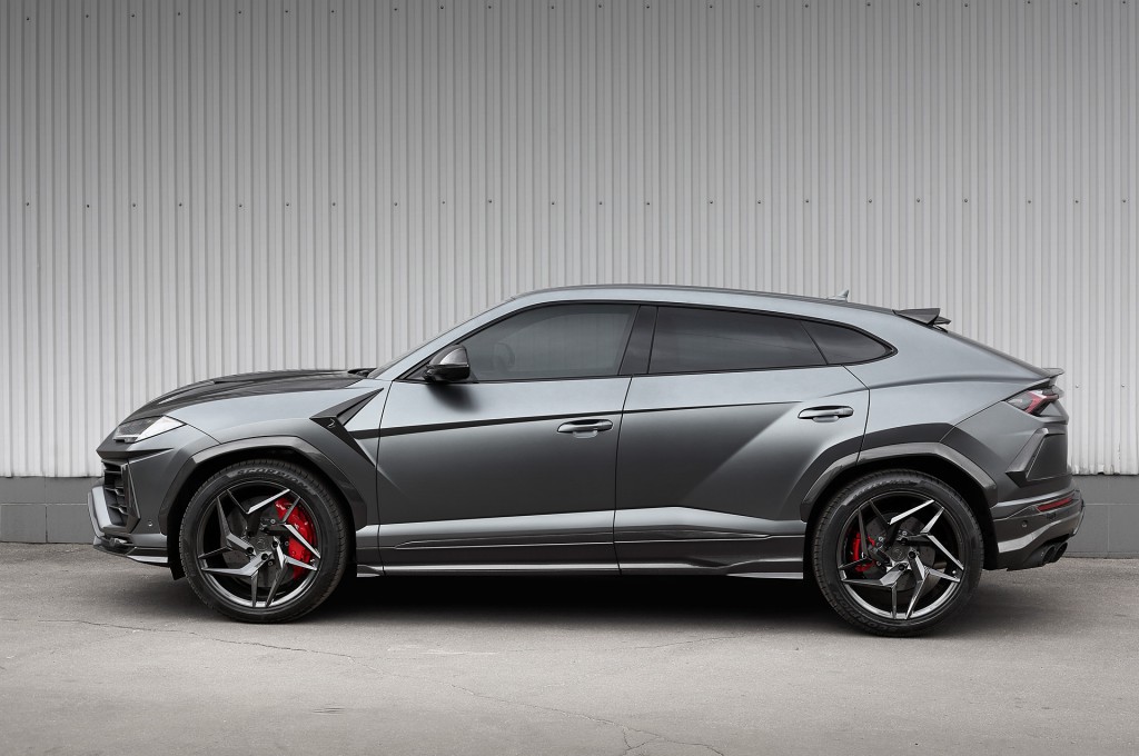 Lamborghini urus grey