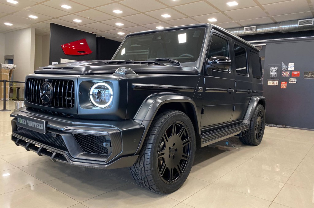 Mercedes G63 AMG Inferno matte dark green / TopCar