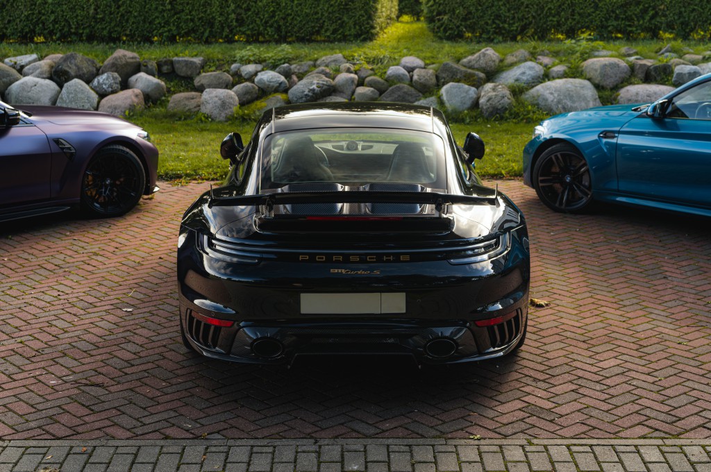Tuning Porsche 992 Turbo S light pack / TopCar