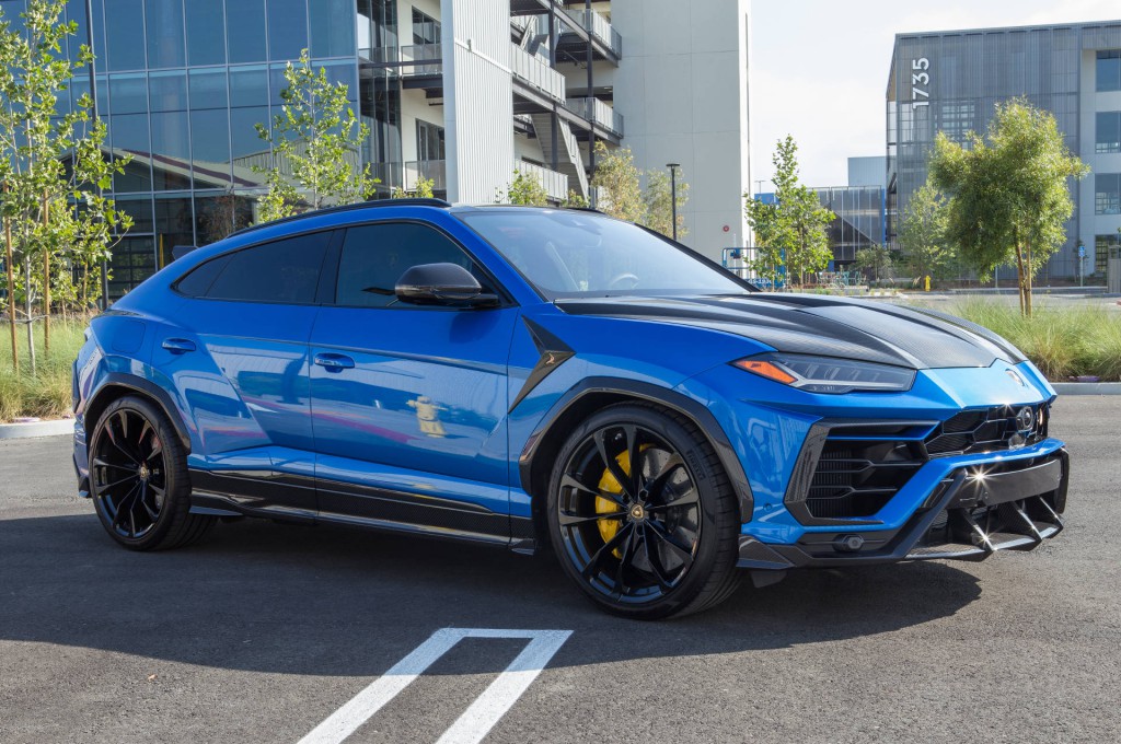 Great photos of Lamborghini Urus from Irvin California / TopCar